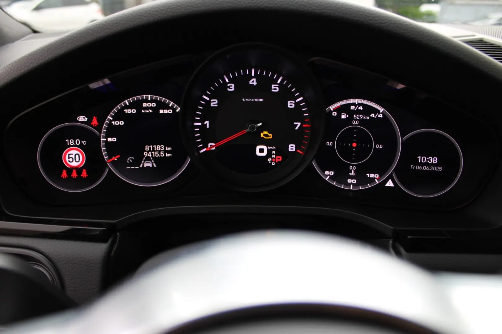 Cayenne Abstandstempo  21 Zoll Spyder  AHK  Luft