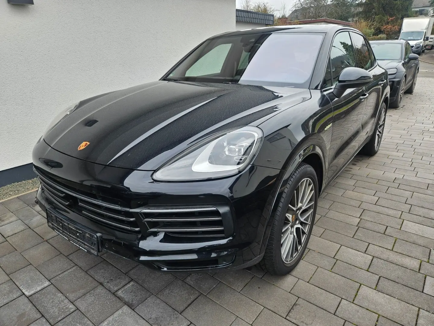 Cayenne E-Hybrid Platinum Edition SAGA Inno eAHK