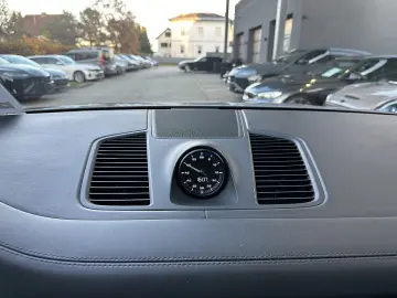 Cayenne III E-Hybrid Aut.   PANO   AHK   SZL