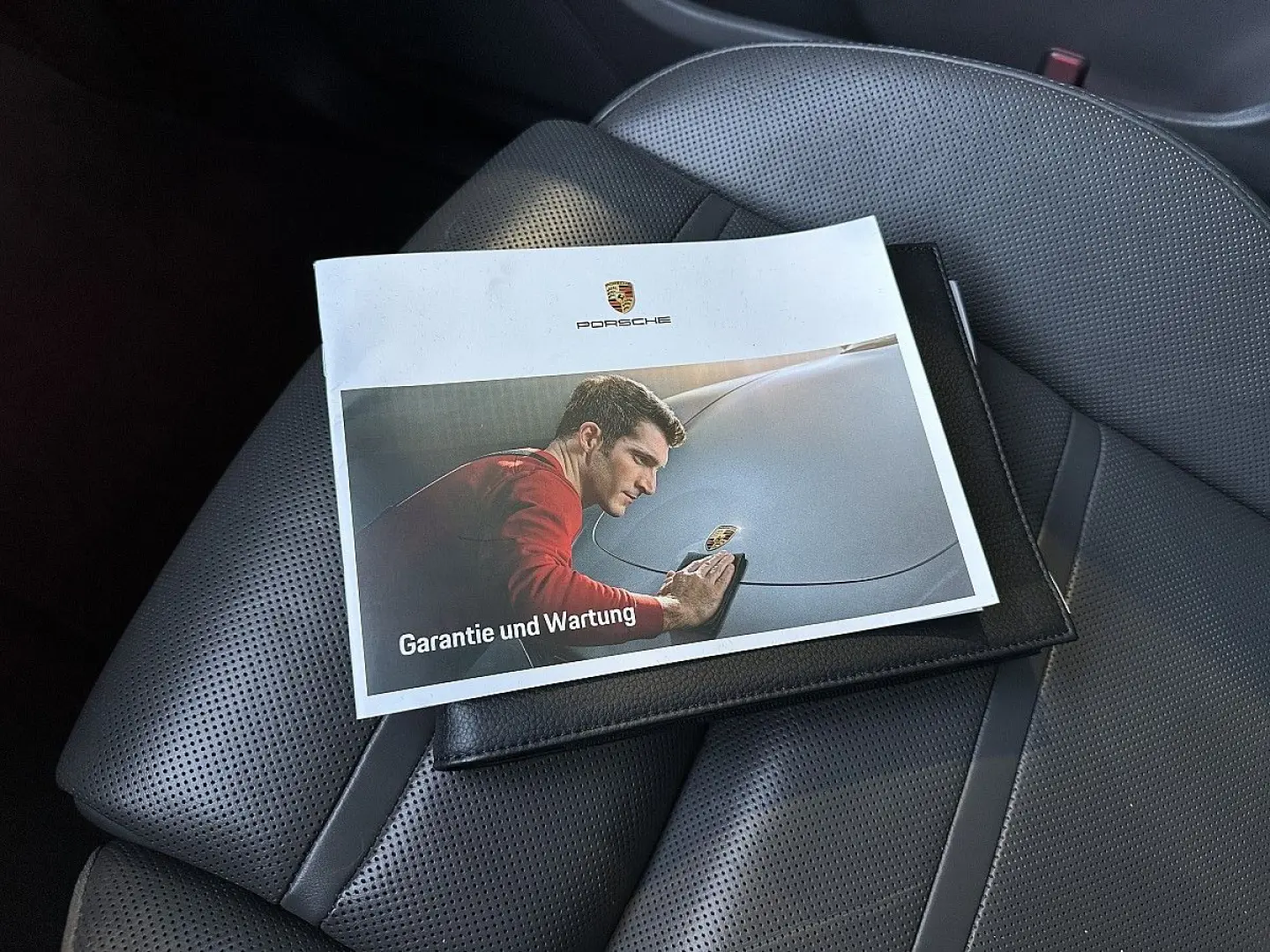 Cayenne III E-Hybrid Aut.   PANO   AHK   SZL