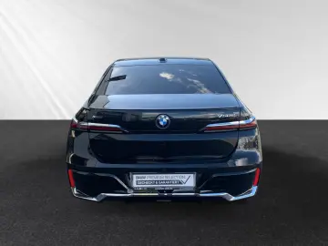 750e xDrive M Sport SkyLounge Autobahnass. B&W