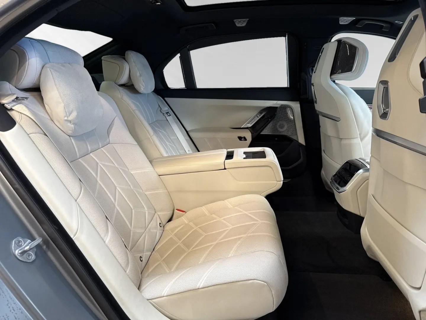 750e xDrive I € 1.190 Zubehörbonus M Sport Pro