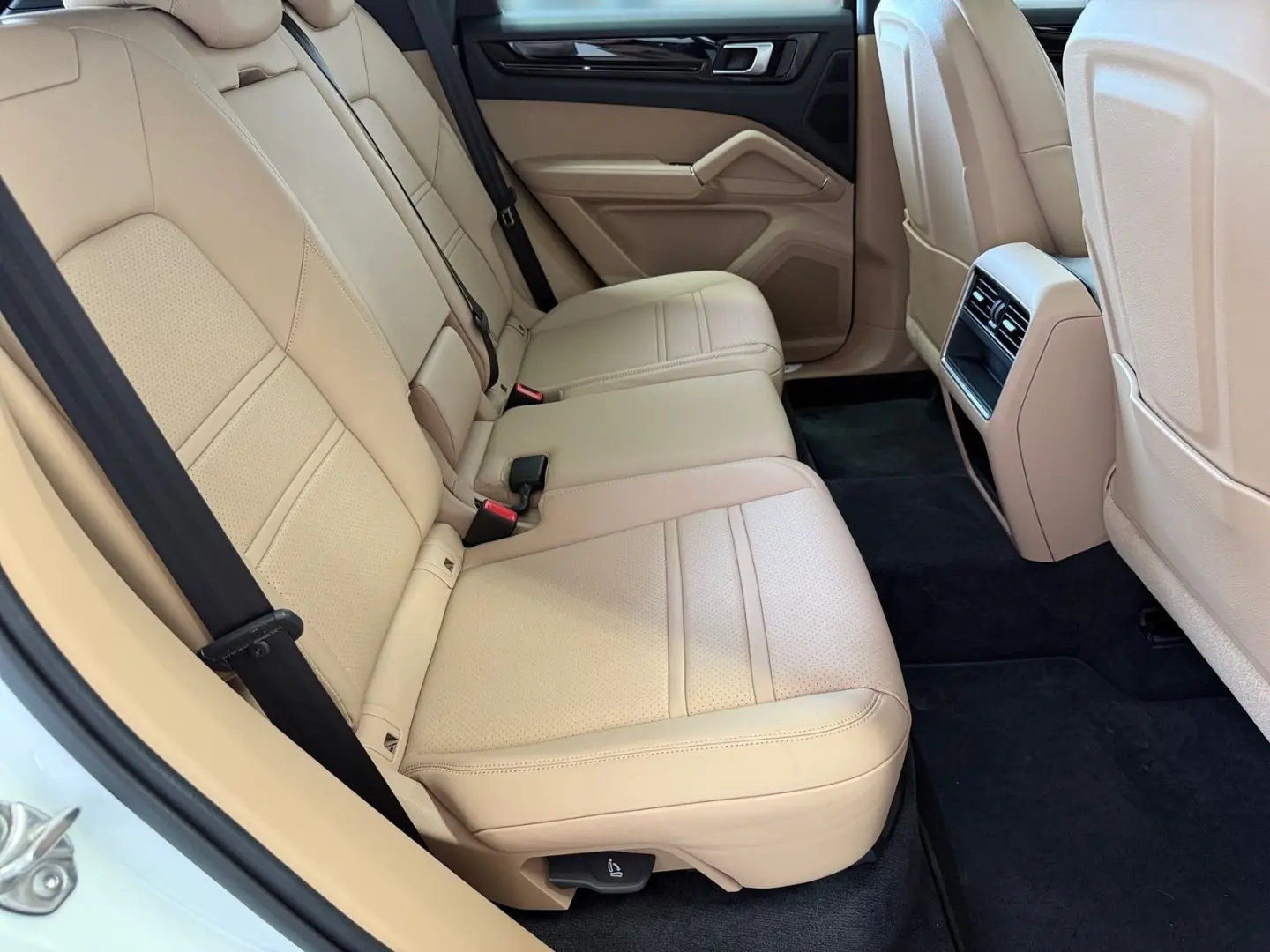 Cayenne S LED-MATRIX Navi Leder Panorama AHK 360