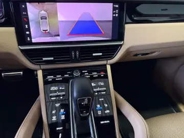 Cayenne S LED-MATRIX Navi Leder Panorama AHK 360