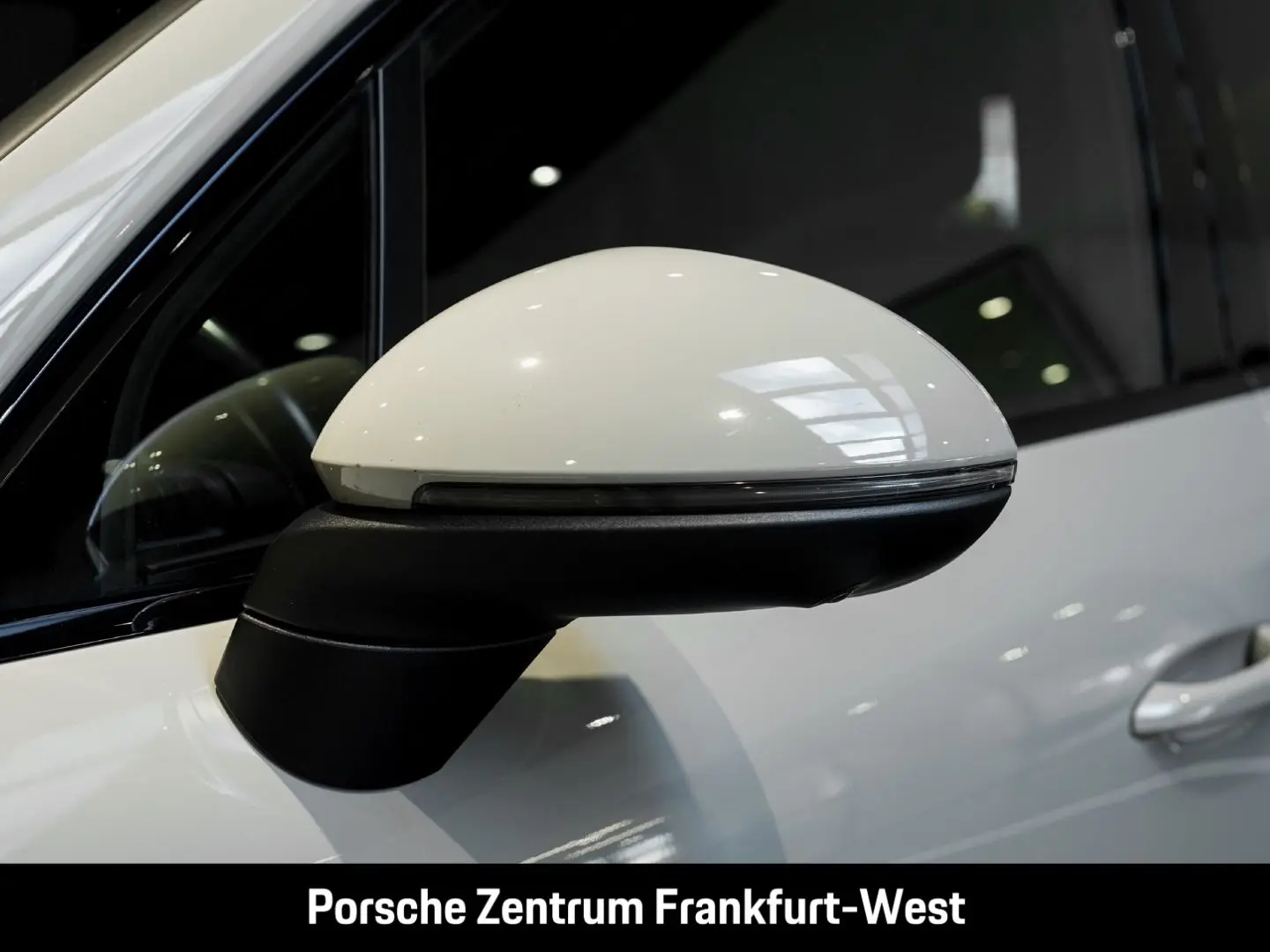 Cayenne E-Hybrid Platinum Edition Surround-View