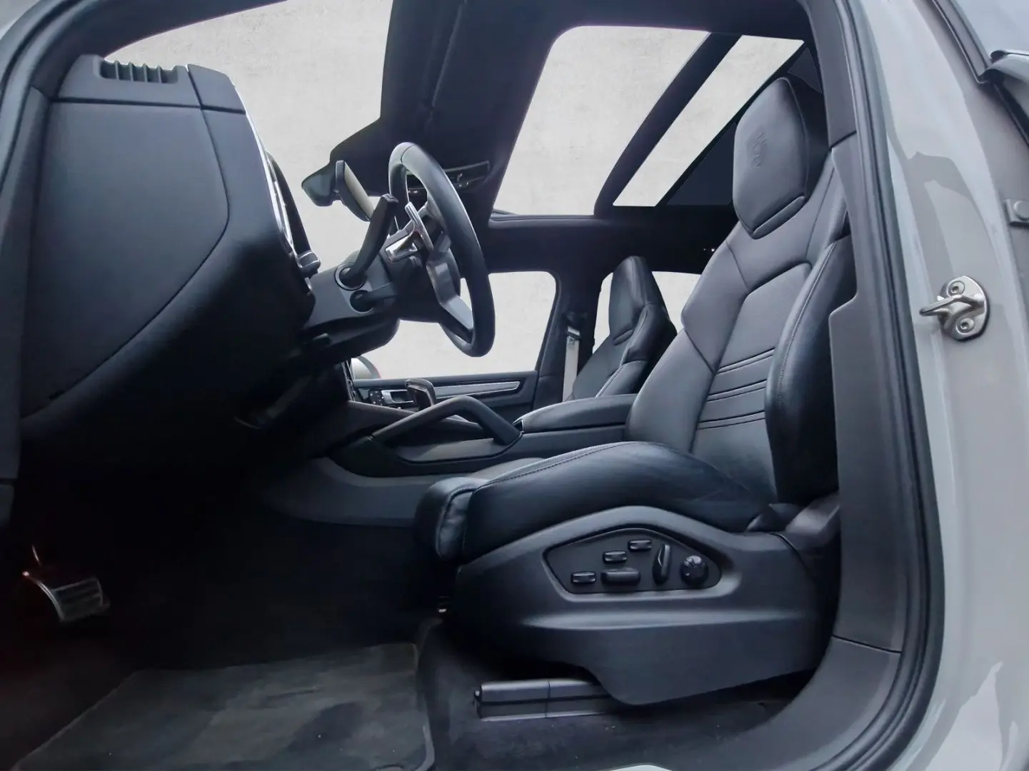 Cayenne S Platinum SportDesign HALenk Standh 18w