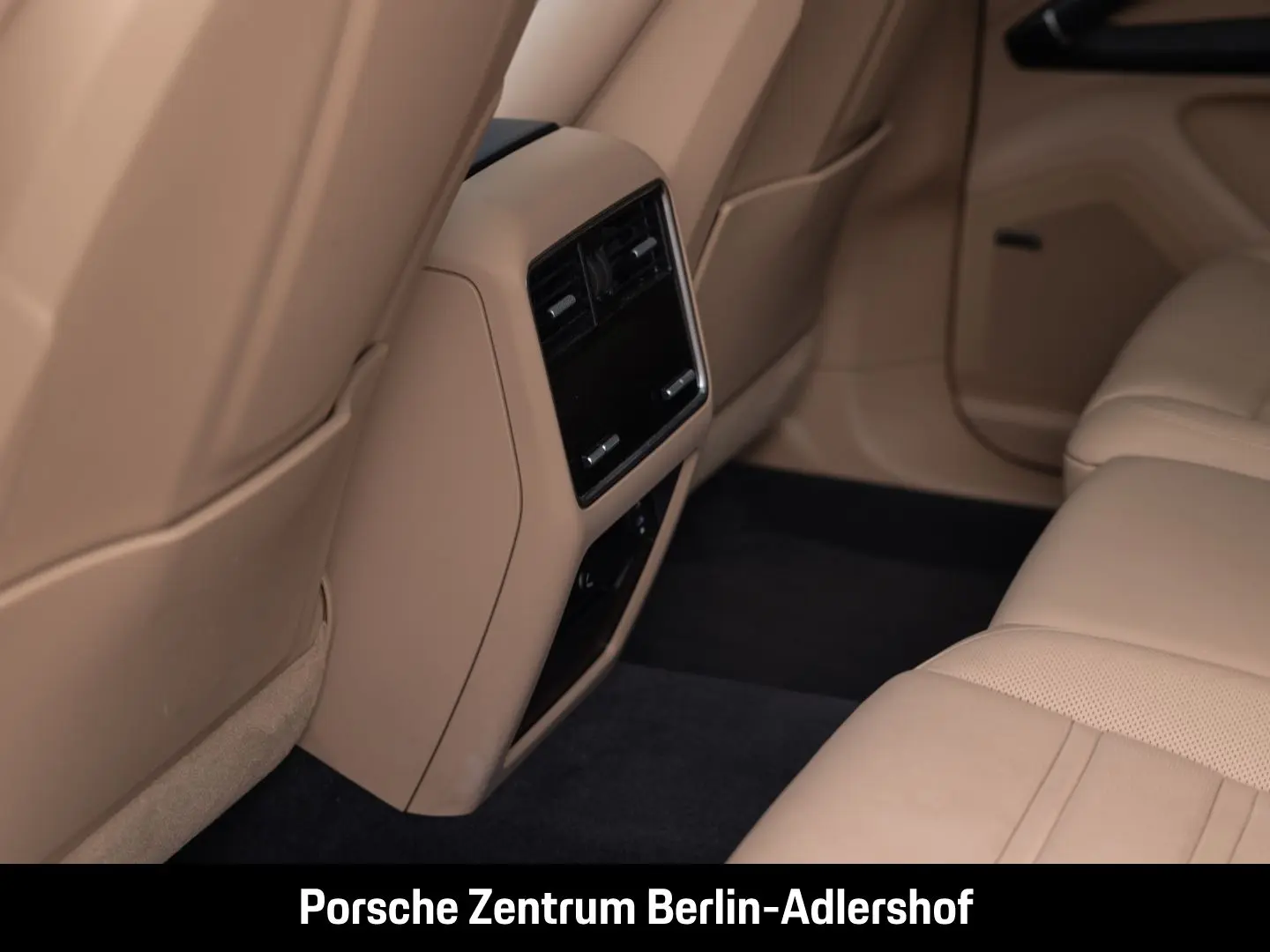 Cayenne S Platinum Edition InnoDrive Head-Up