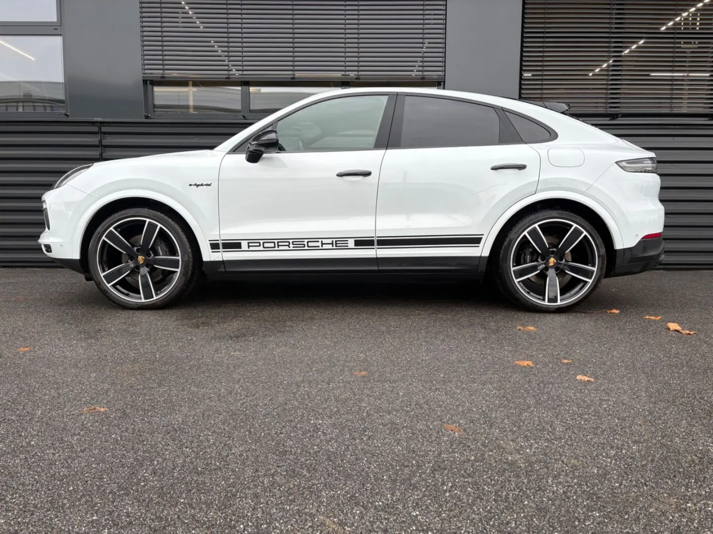 Cayenne Coupe E-Hybrid Platinum Edition-Megavoll