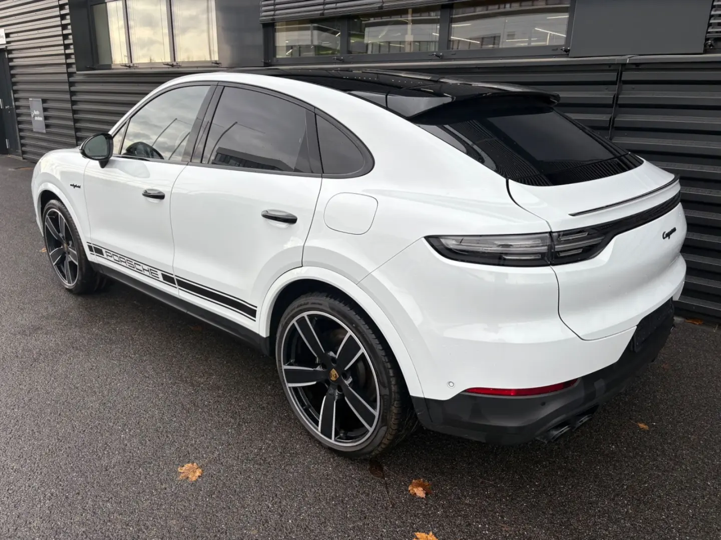 Cayenne Coupe E-Hybrid Platinum Edition-Megavoll