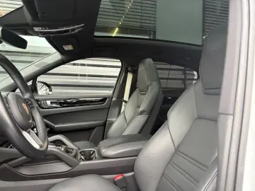 Cayenne Coupe E-Hybrid Platinum Edition-Megavoll