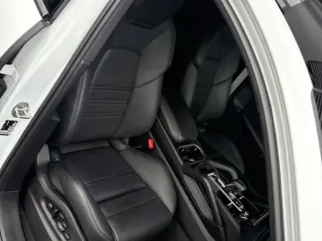 Cayenne Coupe E-Hybrid Platinum Edition-Megavoll