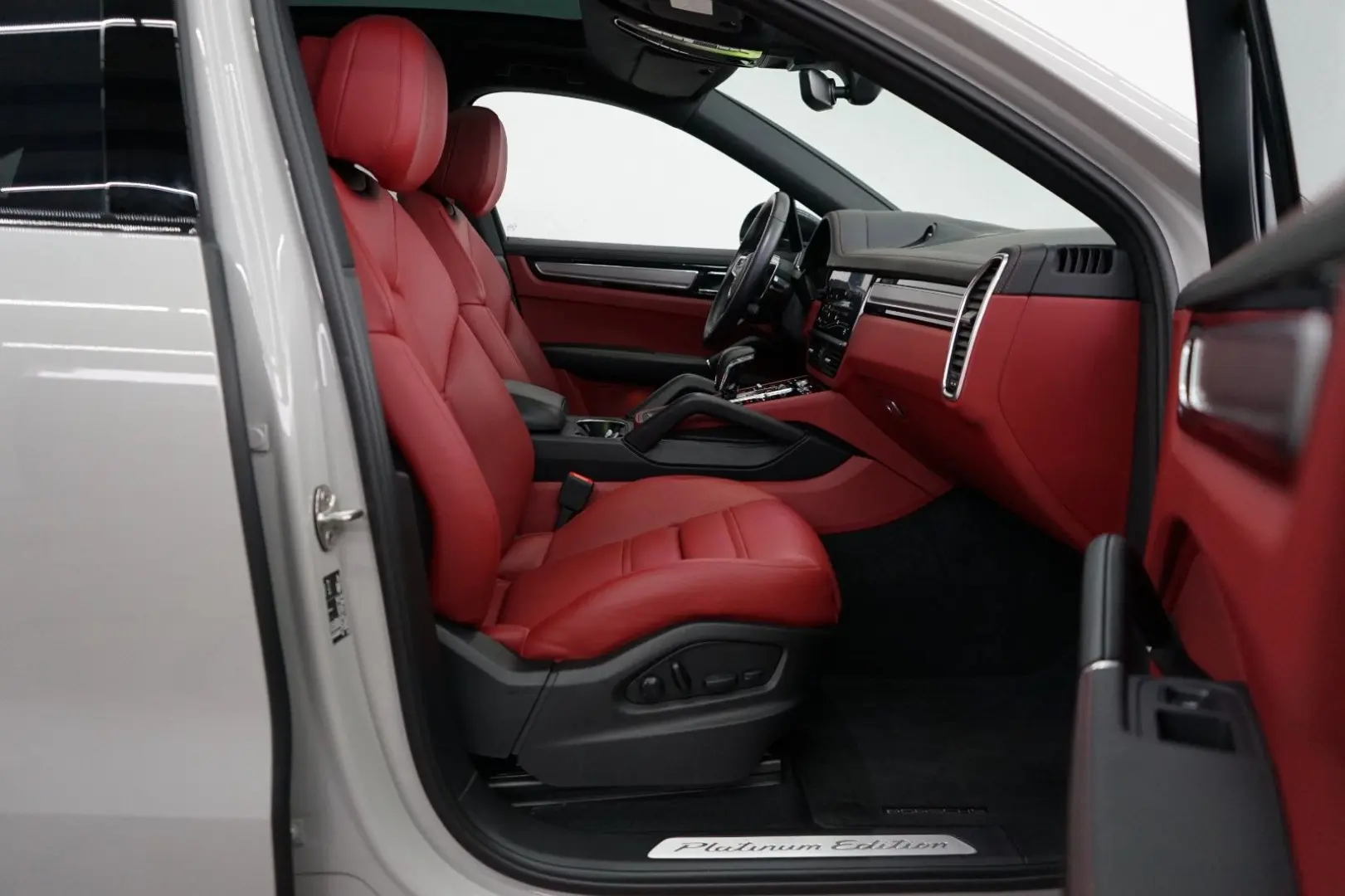 Cayenne Coupe E-Hybrid Platinum Kreide SportDesi