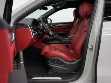 Cayenne Coupe E-Hybrid Platinum Kreide SportDesi