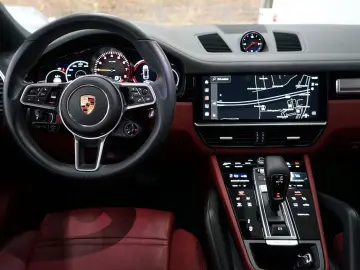 Cayenne Coupe E-Hybrid Platinum Kreide SportDesi