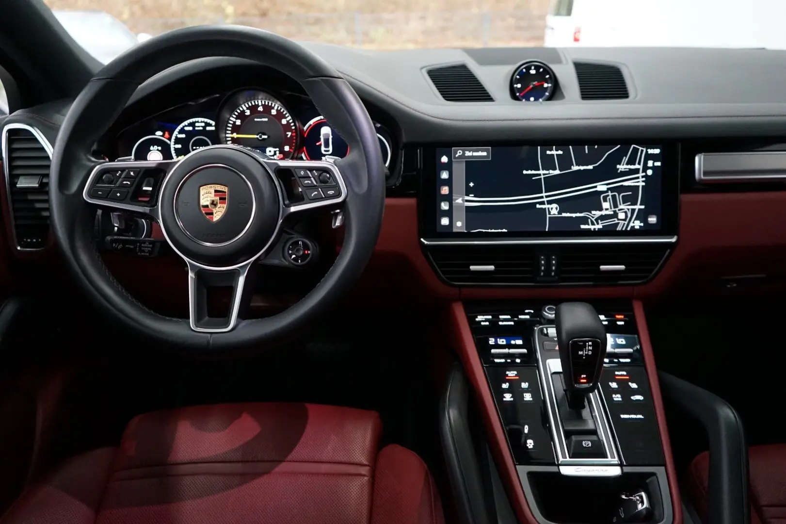 Cayenne Coupe E-Hybrid Platinum Kreide SportDesi