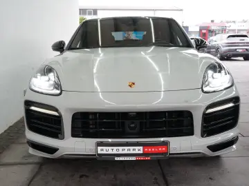 Cayenne Coupe E-Hybrid Platinum Kreide SportDesi