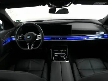 740 d xDrive M Sport (NEUPR.135.749 TKM SKY LOUN