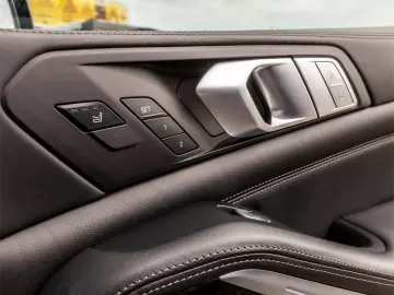 BMW G07 X7 M50d 400cp 3.0 DIESEL 2020.09