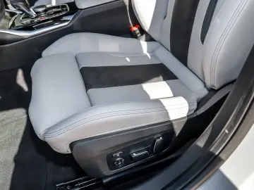 M3 Competition Limousine M Sport HUD ACC RFK LM