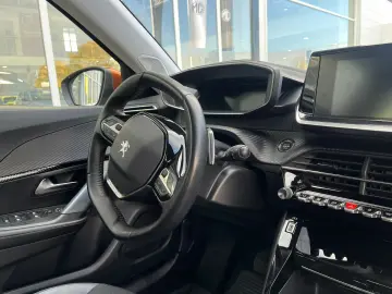 PEUGEOT 2008 ALLURE 1.2 PURETECH STT 130 CP EAT8