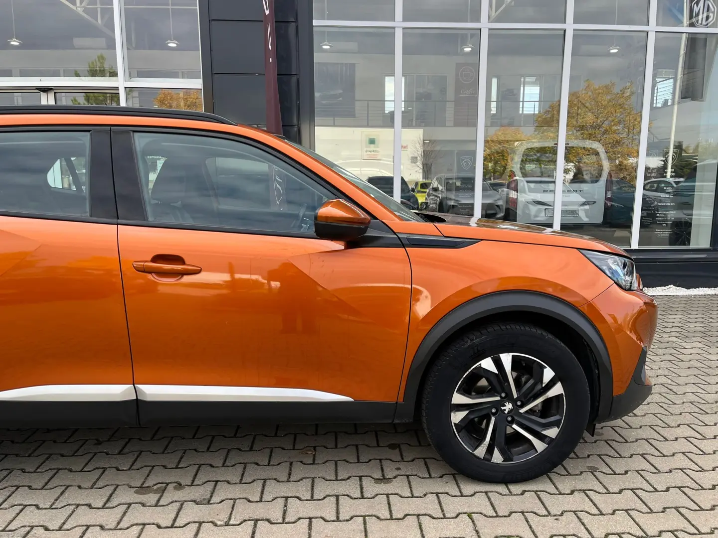 PEUGEOT 2008 ALLURE 1.2 PURETECH STT 130 CP EAT8