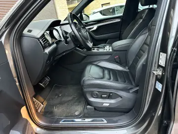 Volkswagen Touareg V6 TDI R-Style