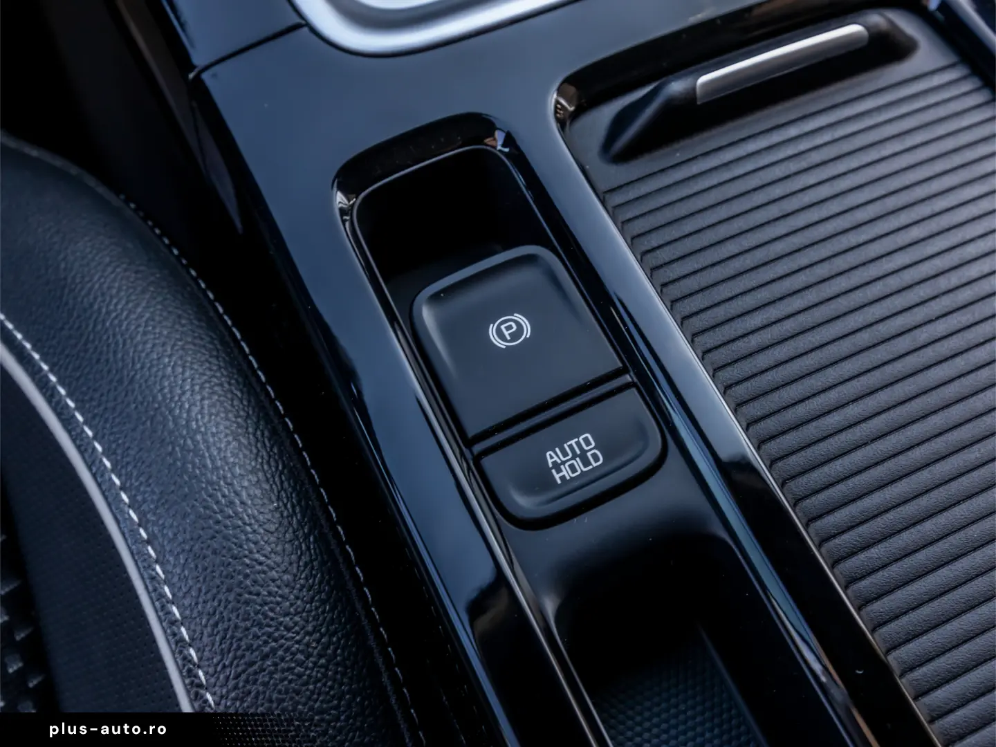 KIA XCeed 1.6 GDI DCT6 OPF Plug-in-Hybrid Vision 141 CP