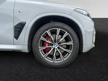 X5 xDrive30d  € 1.190 Zubehörbonus M Sport Pro