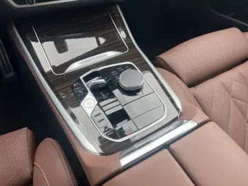 X5 xDrive30d  € 1.190 Zubehörbonus M Sport Pro