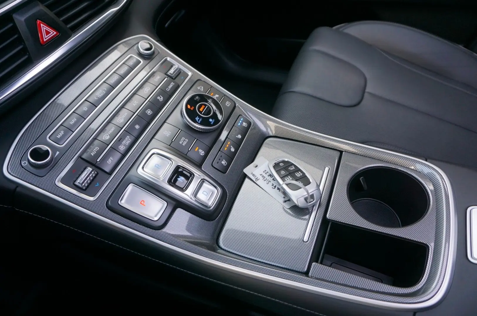 Santa Fe Prime Plug-In 4WD AssisPak2 Pano Belüft