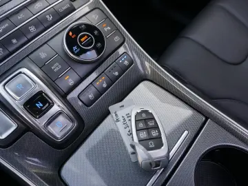 Santa Fe Prime Plug-In 4WD AssisPak2 Pano Belüft