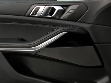 X5 xDrive50e M SPORT PRO PANO AHK PAP HK SOUND