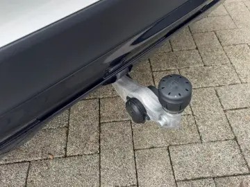 GLC AMG LINE GLC300de 4M 9G-DCT KAM360 PANO 20