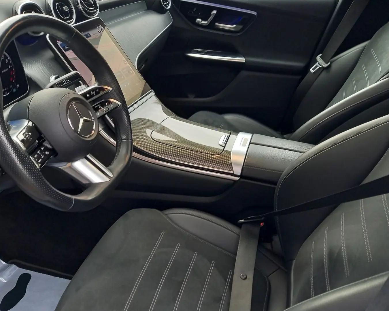 GLC AMG LINE GLC300de 4M 9G-DCT KAM360 PANO 20