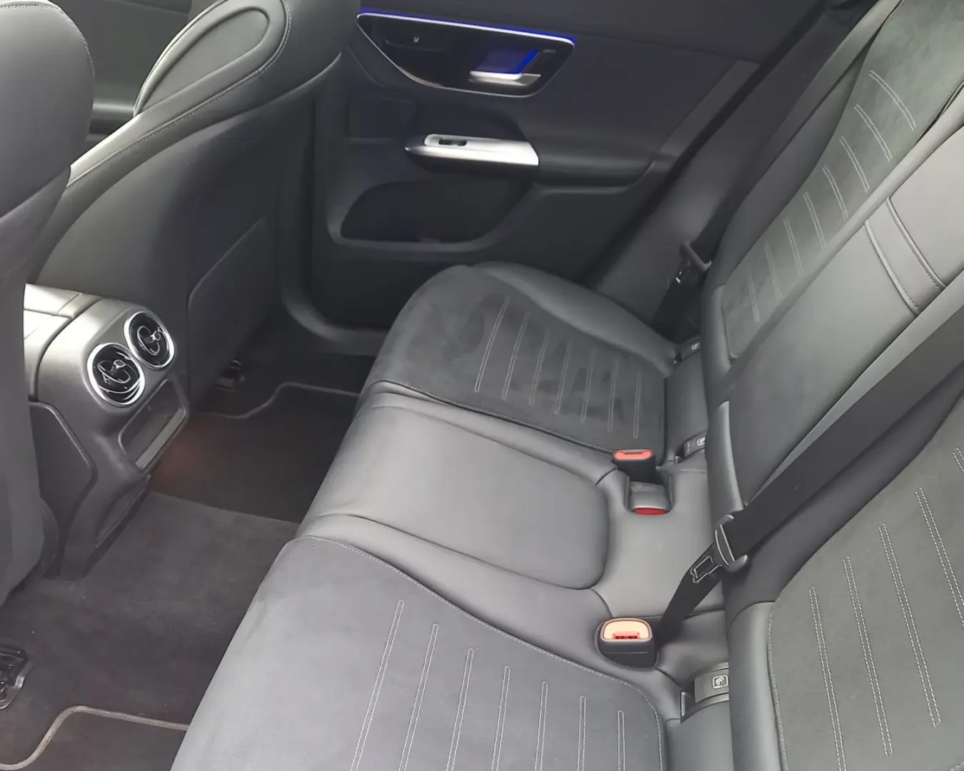 GLC AMG LINE GLC300de 4M 9G-DCT KAM360 PANO 20