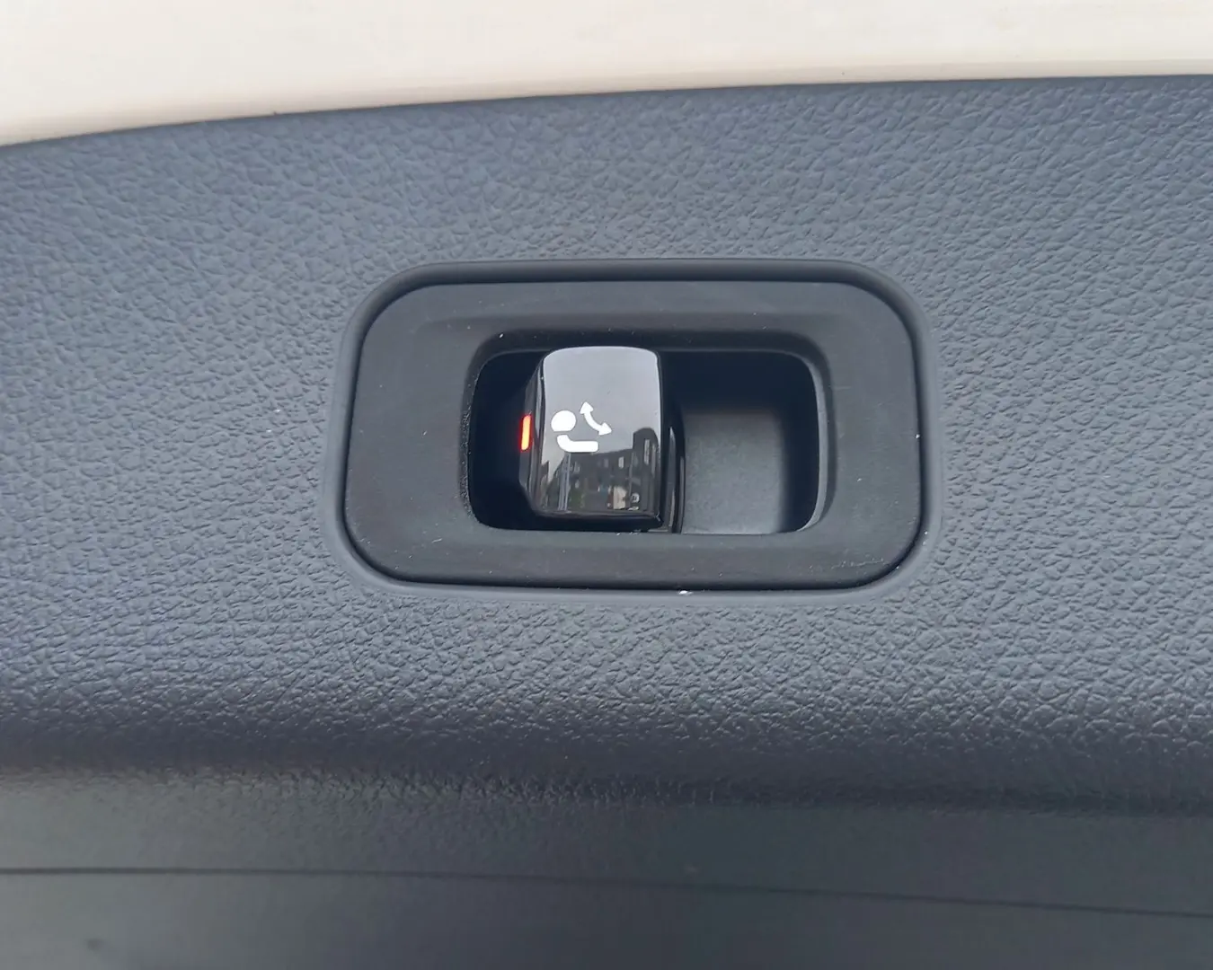 GLC AMG LINE GLC300de 4M 9G-DCT KAM360 PANO 20