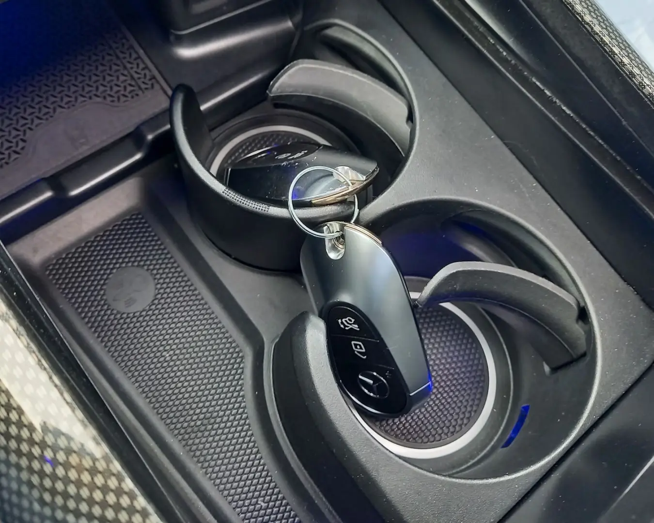 GLC AMG LINE GLC300de 4M 9G-DCT KAM360 PANO 20