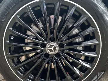 GLC AMG LINE GLC300de 4M 9G-DCT KAM360 PANO 20