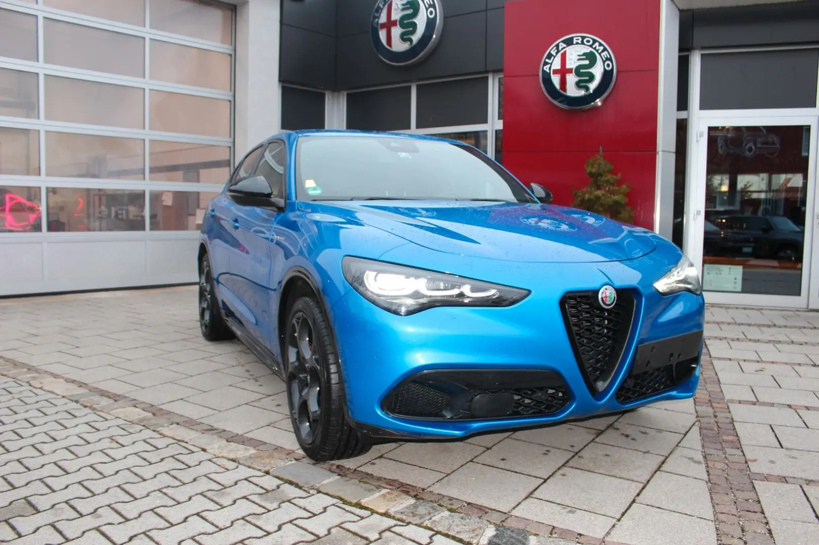 Stelvio Veloce Q4  Komfort-Paket  21  Turismo
