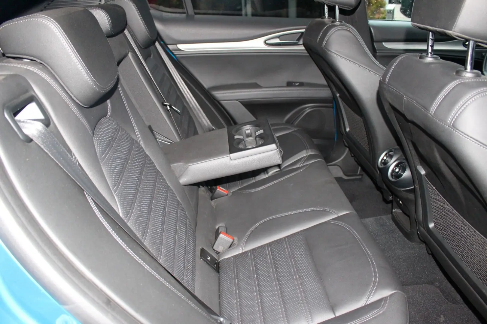 Stelvio Veloce Q4  Komfort-Paket  21  Turismo