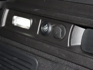 Stelvio Veloce Q4  Komfort-Paket  21  Turismo