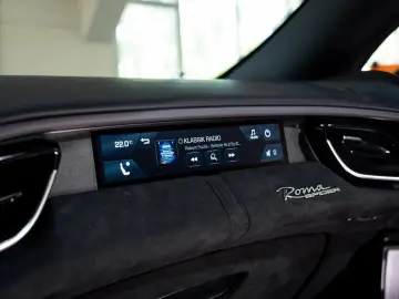 Ferrari Roma Spider 360  CARBON BEIFAHRERDISPLAY