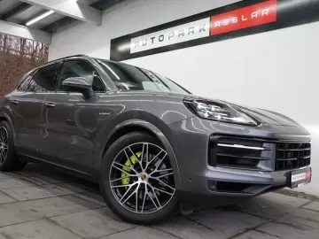 Cayenne E-Hybrid P-Display HeadUp PANO AHK HD IN