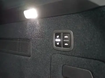 Cayenne E-Hybrid P-Display HeadUp PANO AHK HD IN