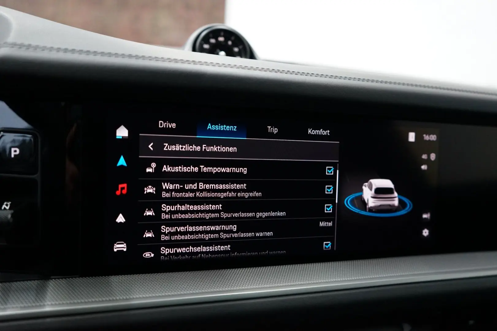 Cayenne E-Hybrid P-Display HeadUp PANO AHK HD IN