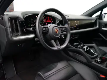 Cayenne E-Hybrid P-Display HeadUp PANO AHK HD IN