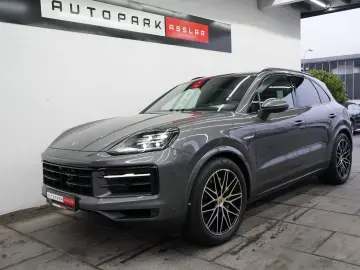 Cayenne E-Hybrid P-Display HeadUp PANO AHK HD IN