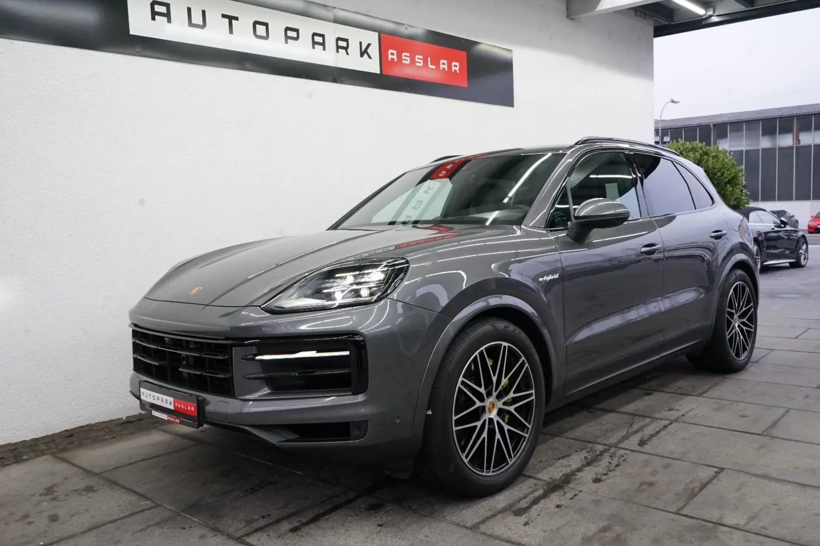 Cayenne E-Hybrid P-Display HeadUp PANO AHK HD IN