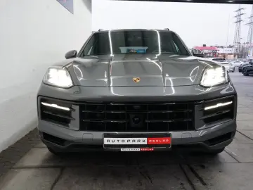 Cayenne E-Hybrid P-Display HeadUp PANO AHK HD IN