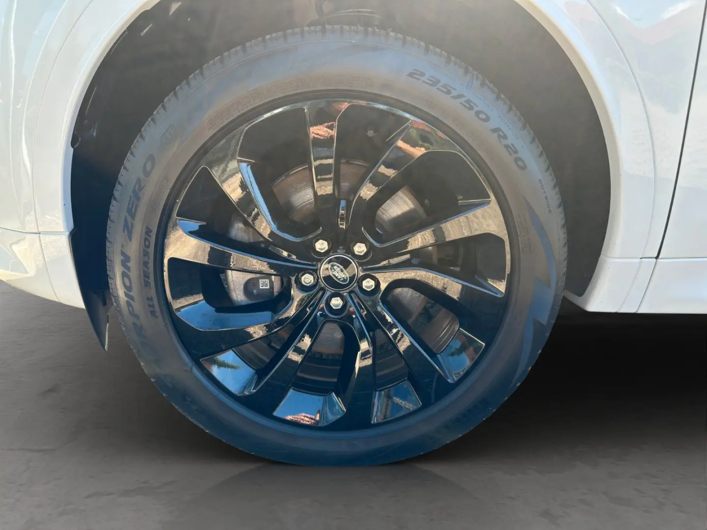 Discovery Sport D200 R-Dynamic HSE AWD AHK LED